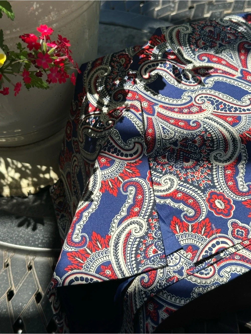 Ann Taylor Paisley Lined Skirt Navy Red Ivory Back Zip